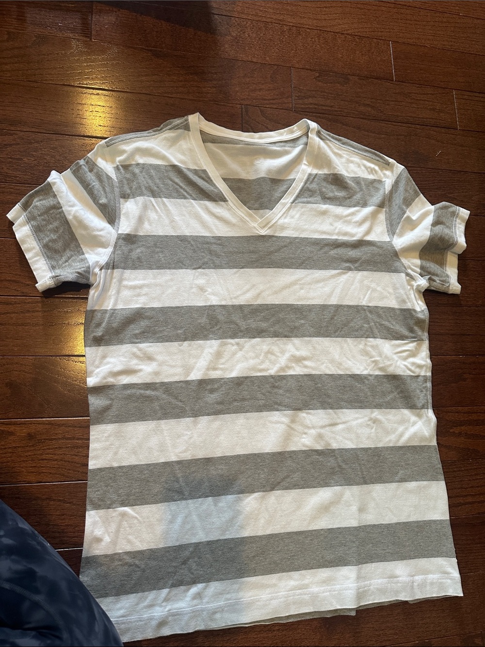 lululemon athletica White and Gray Striped V-Neck Tee